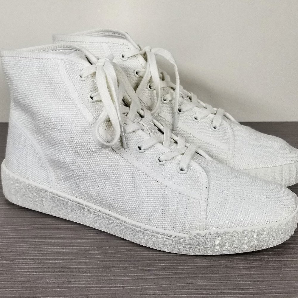 Vince Wolfe High Top Sneaker, White Size 6.5